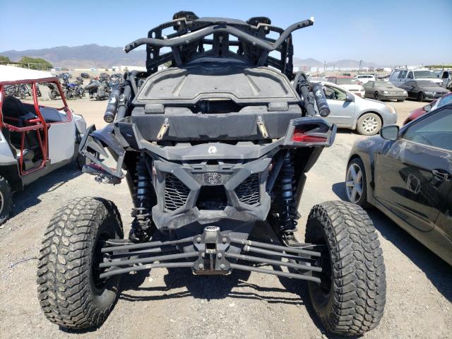 2017 CAN-AM MAVERICK - 3JBVXAW22HK000217