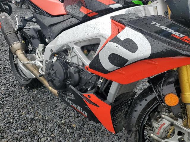 2021 APRILIA TUONO V4 F - ZD4KZUB07MS000143