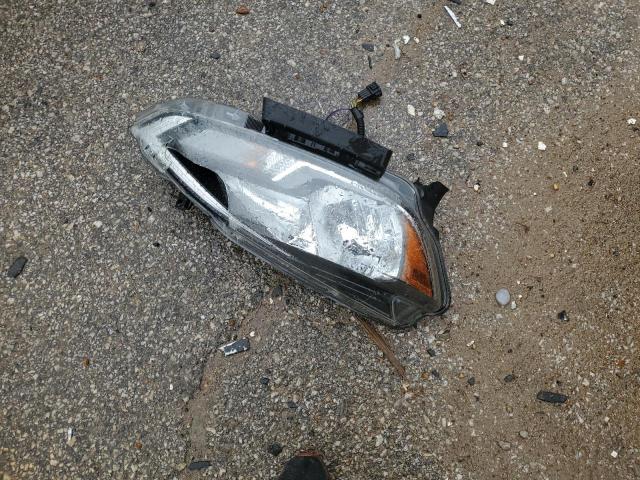 2016 NISSAN 200SX/SE 3N1AB7AP2GY330101