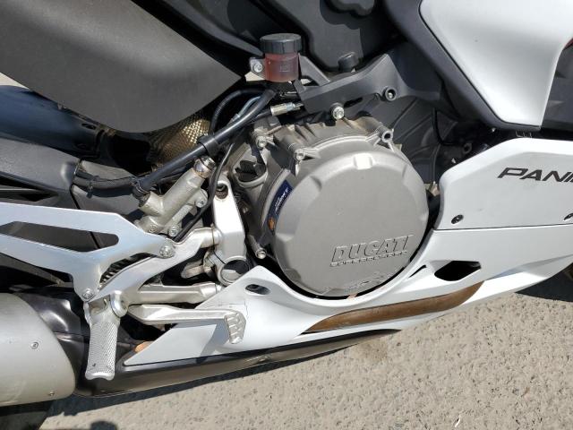 2021 DUCATI PANIGALE V ZDMHAATW1MB003493