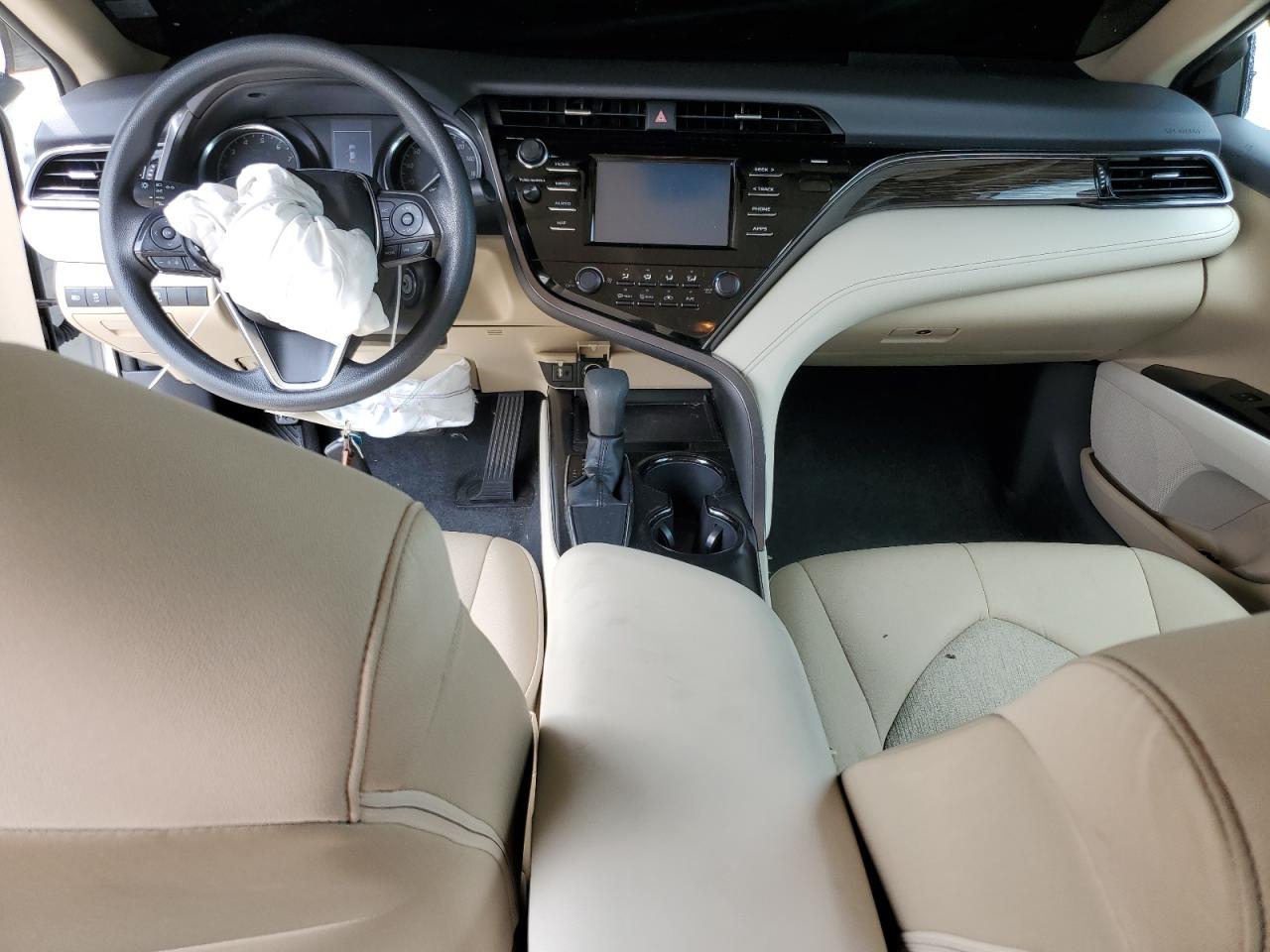 4T1B11HK0KU188124 TOYOTA CAMRY 2019