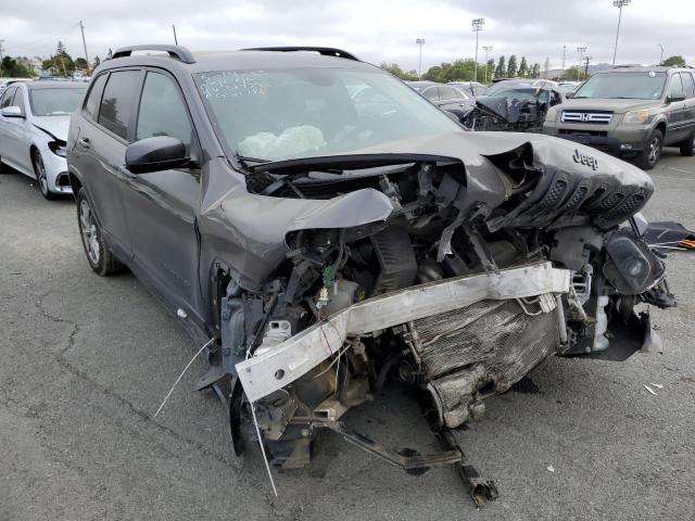 1C4PJLCB4JD587792 Jeep Cherokee Latitude