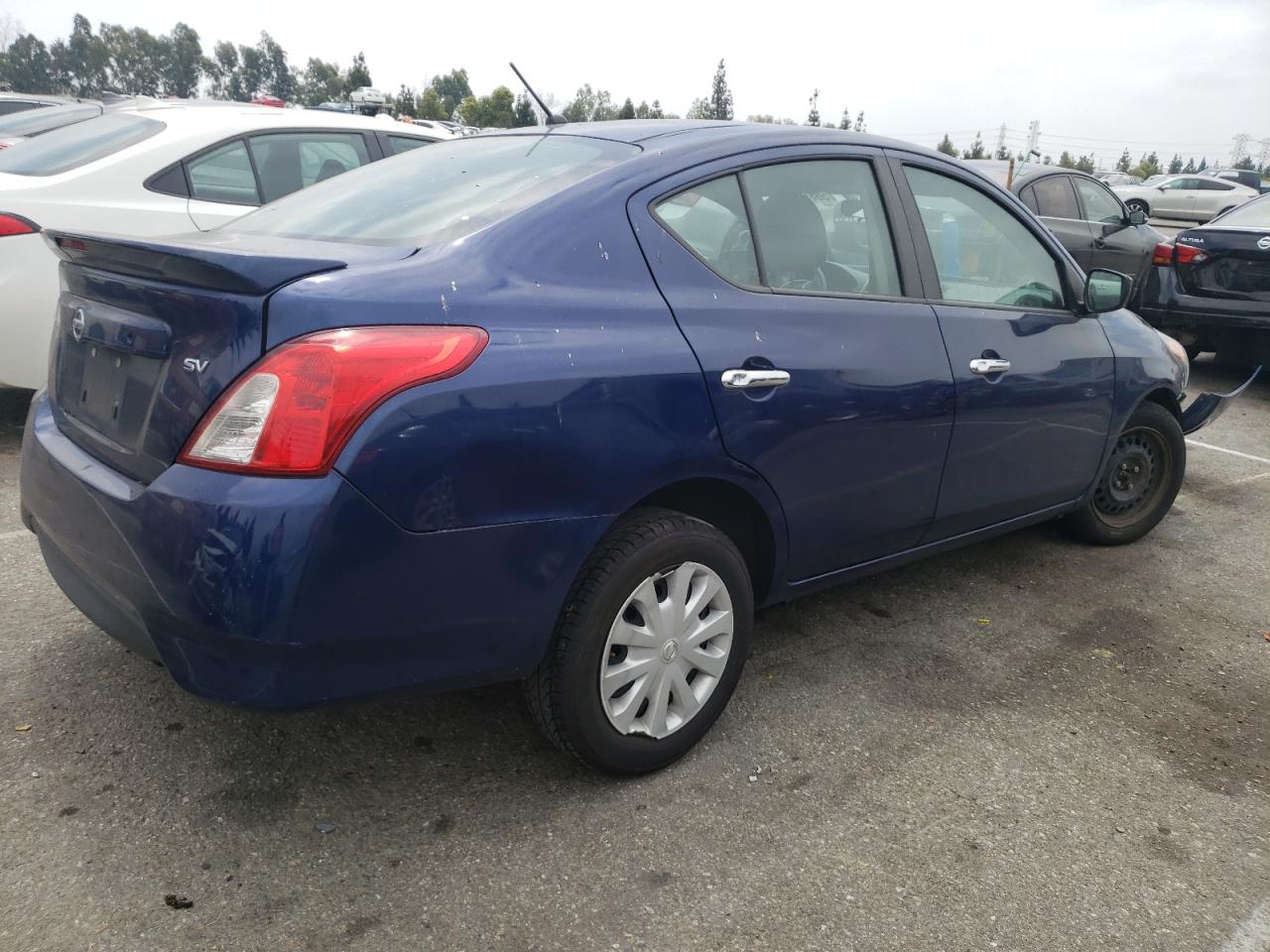 3N1CN7AP7KL815095 NISSAN VERSA 2019