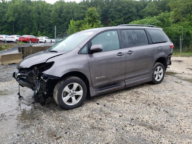 2020 Toyota Sienna LE