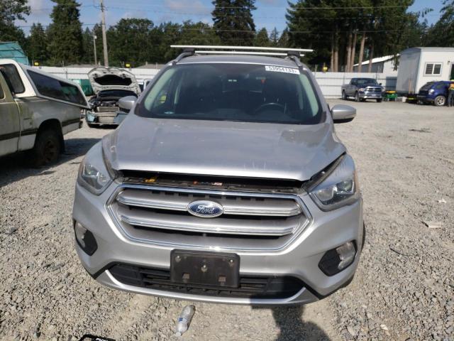 1FMCU9J98HUA95930 Ford Escape Titanium