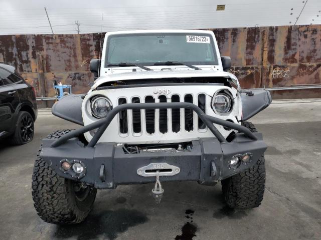 1C4BJWEG1GL166664 Jeep Wrangler Unlimited Sahara