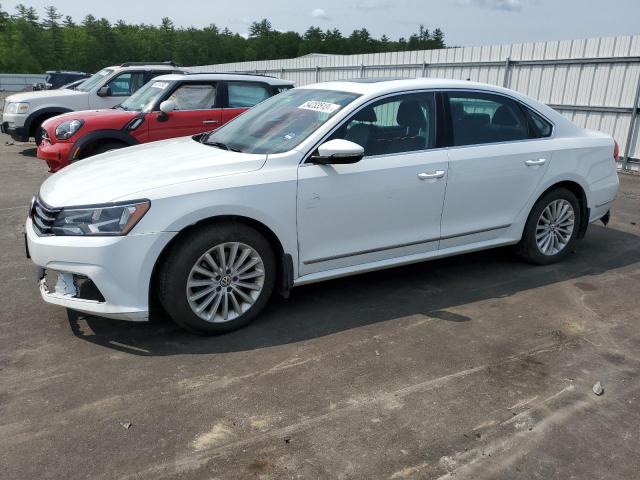 2016 Volkswagen Passat SE