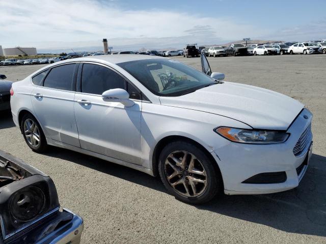 1FA6P0H71E5401077 Ford FUSION SE