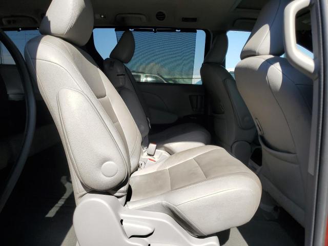 5TDYZ3DC7HS811186 Toyota SIENNA XLE