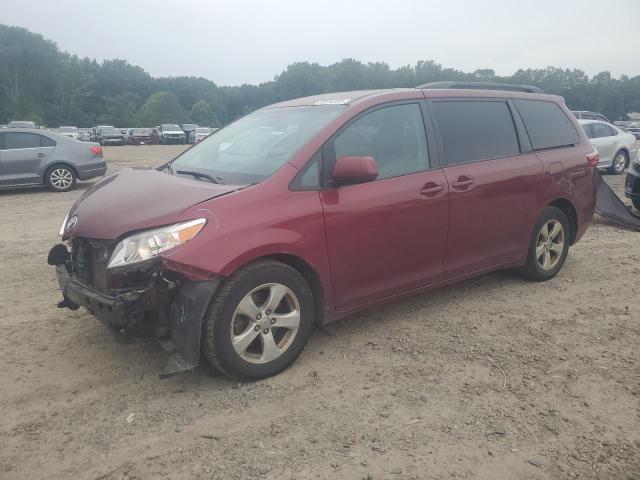 2017 Toyota Sienna LE