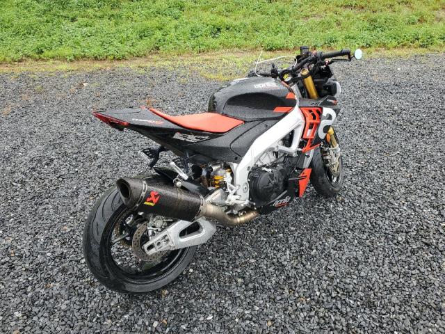 2021 APRILIA TUONO V4 F - ZD4KZUB07MS000143