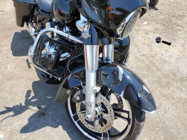 2017 HARLEY-DAVIDSON FLHXS STRE - 1HD1KRC18HB692417
