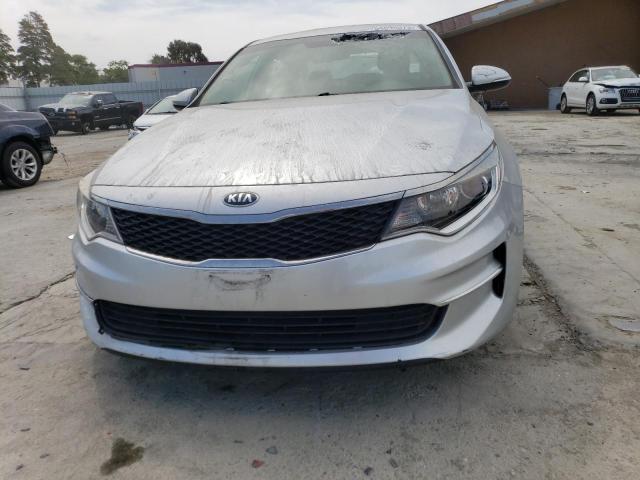 5XXGT4L30JG229555 KIA Optima Lx