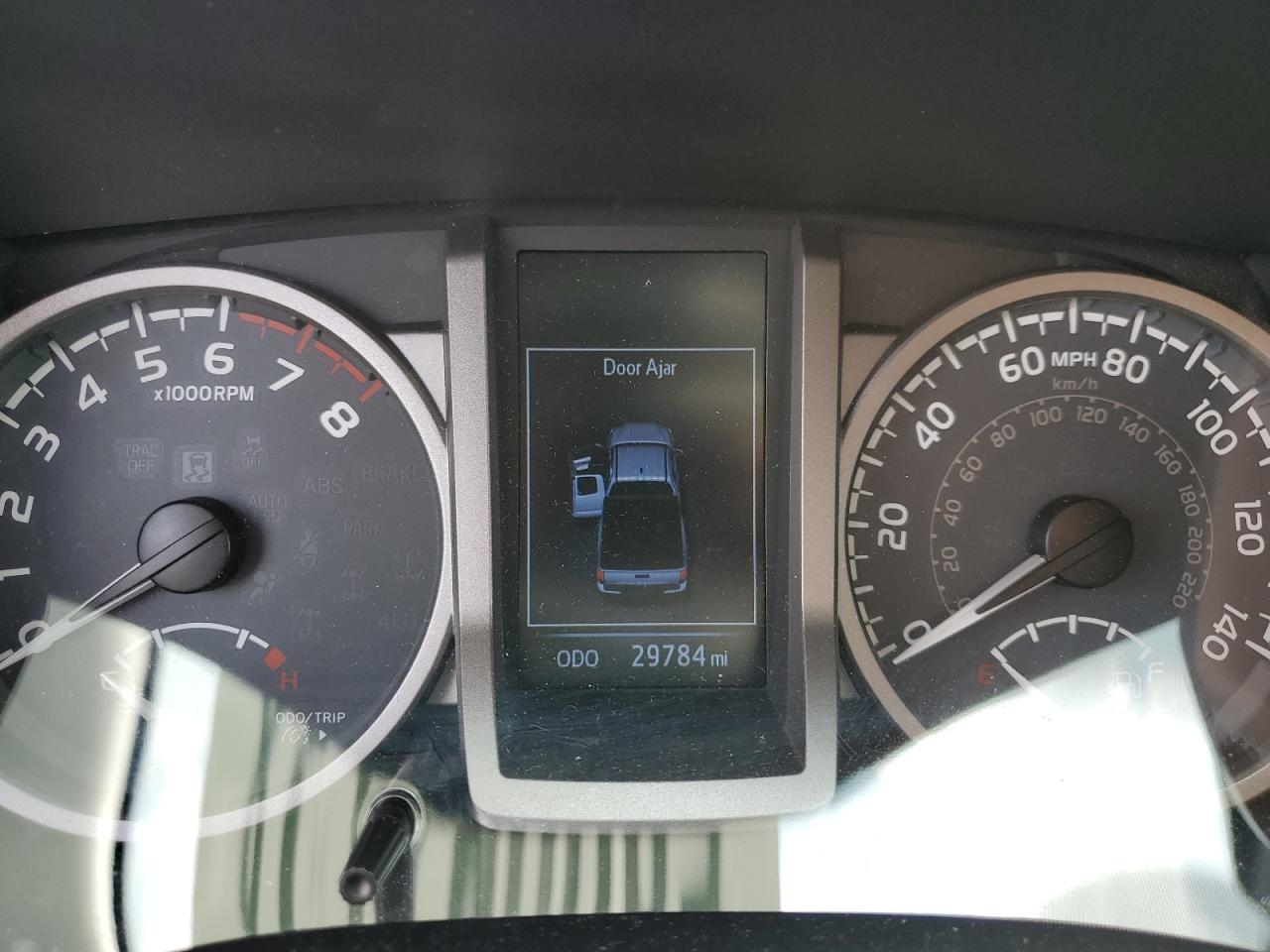 5TFRZ5CN1GX010667 TOYOTA TACOMA 2016