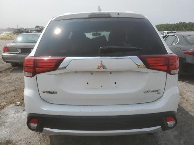 JA4AD3A3XJZ036689 Mitsubishi Outlander Se