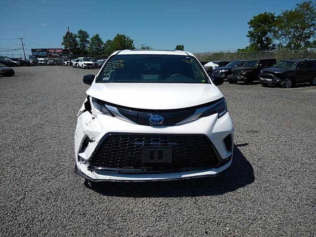 2022 TOYOTA SIENNA XSE - 5TDDSKFC4NS047089