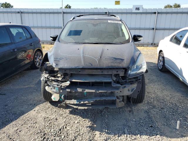 1FMCU0J92EUB92595 Ford Escape Titanium
