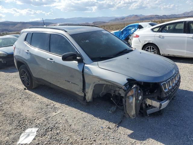 3C4NJDBBXNT180106 Jeep Compass Latitude
