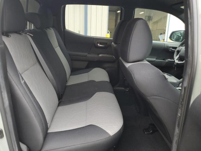 3TYCZ5AN4NT084617 Toyota Tacoma Double Cab