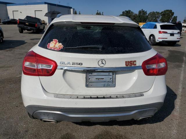 WDCTG4EB1JJ479268 Mercedes-Benz GLA 250