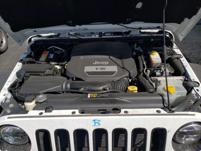 1C4BJWEG2HL695333 Jeep Wrangler Unlimited Sahara