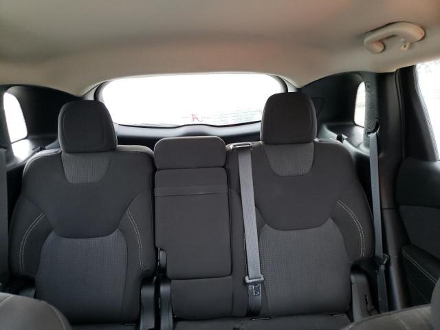 1C4PJLCB2GW303590 Jeep Cherokee Latitude