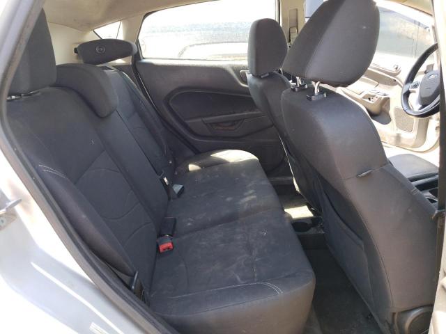 3FADP4EJ2FM118424 Ford FIESTA SE