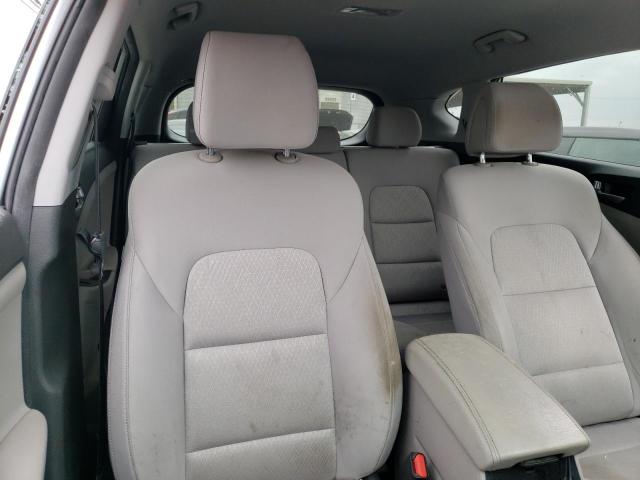 KM8J33A49JU643063 Hyundai TUCSON SEL
