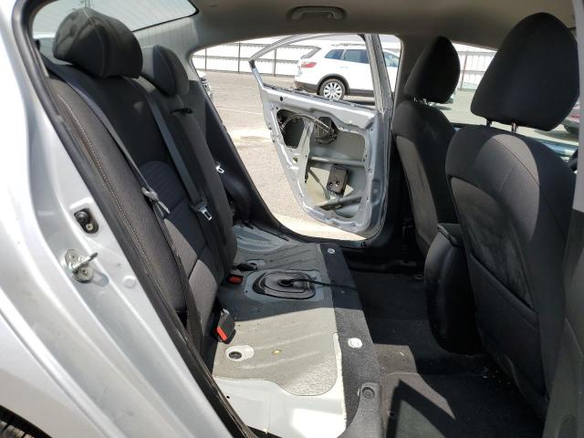 3KPFL4A71JE202858 KIA FORTE LX