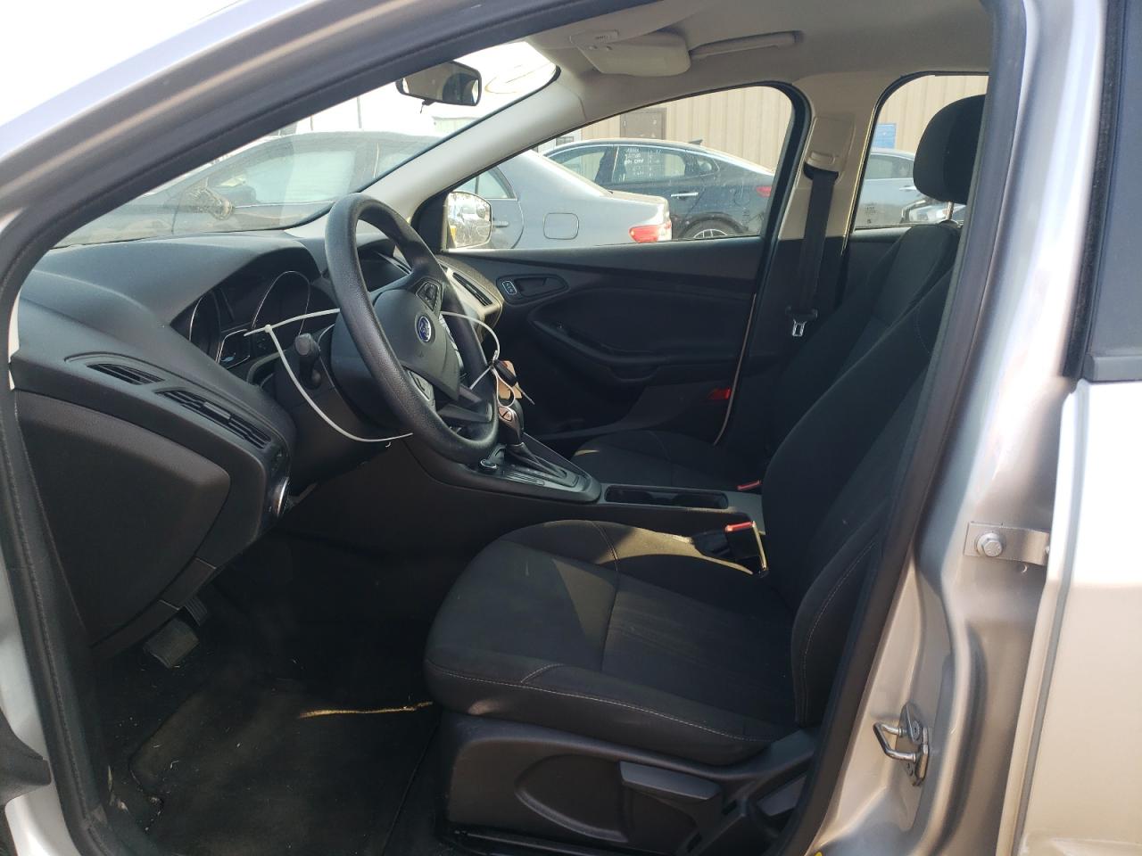 VIN: 1FADP3E22HL279184 2017 FORD FOCUS