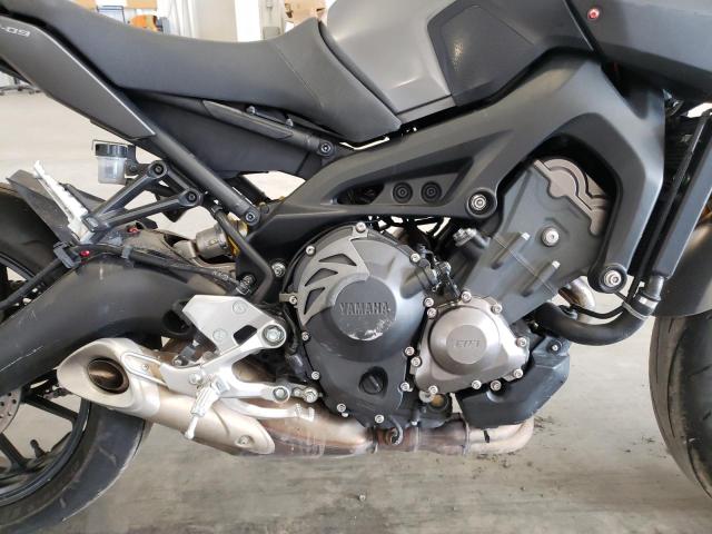 2015 YAMAHA FZ09 JYARN33E0FA005649