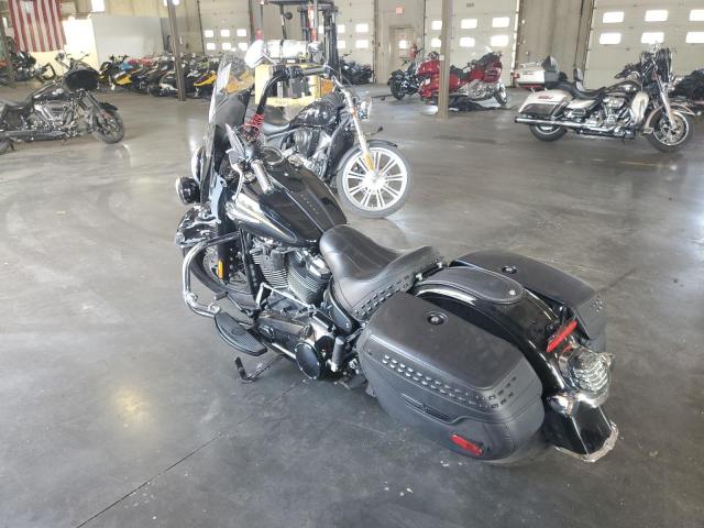 2019 HARLEY-DAVIDSON FLHC 1HD1YAJ23KB033888