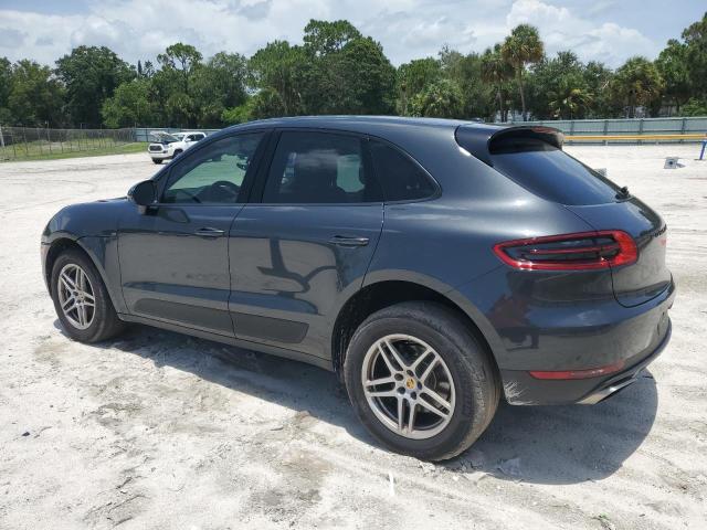 VIN WP1AA2A56JLB20875 2018 Porsche Macan no.2