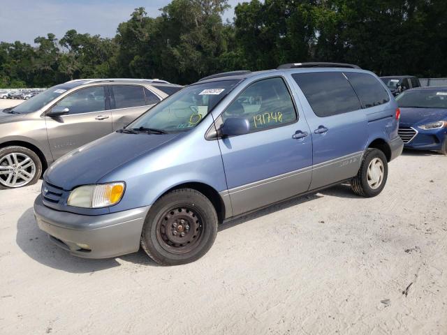 2002 Toyota Sienna LE