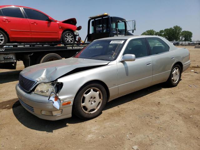 2000 Lexus LS 400 