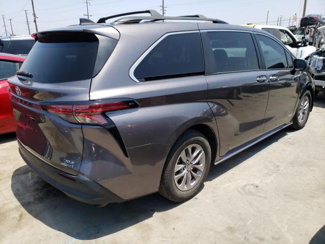 5TDJRKEC0MS001323 Toyota SIENNA XLE