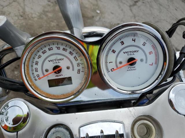 2004 VICTORY MOTORCYCLES VEGAS 5VPGB16D843001413