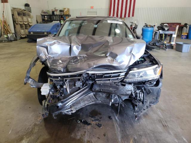 2017 VOLKSWAGEN PASSAT SEL - 1VWCT7A35HC072499