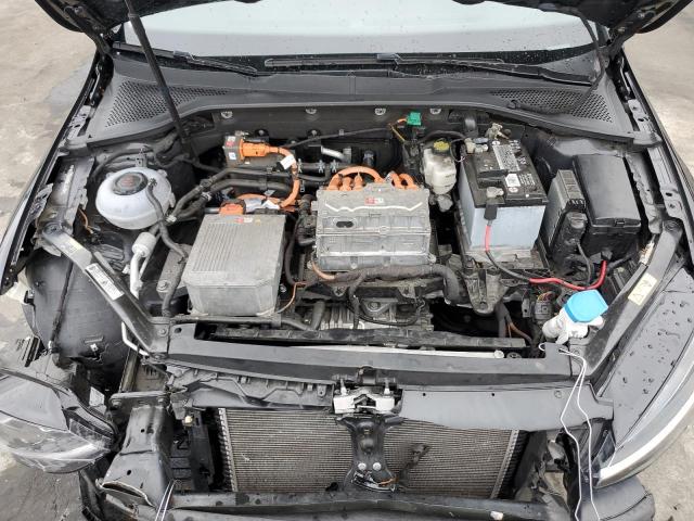 2019 VOLKSWAGEN E-GOLF SE - WVWKR7AU5KW915483
