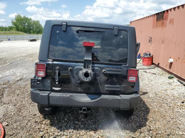 1C4AJWAG9GL118573 Jeep Wrangler Sport