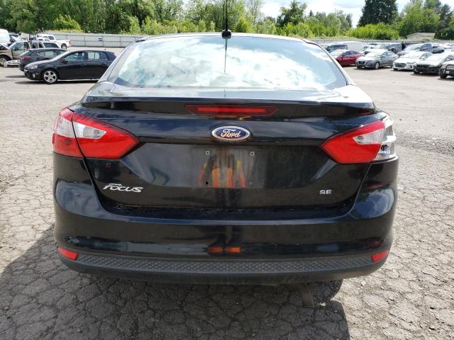 1FADP3F23EL318214 Ford FOCUS SE