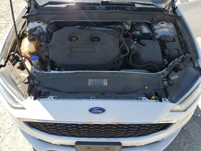 3FA6P0K98HR105730 Ford Fusion Titanium