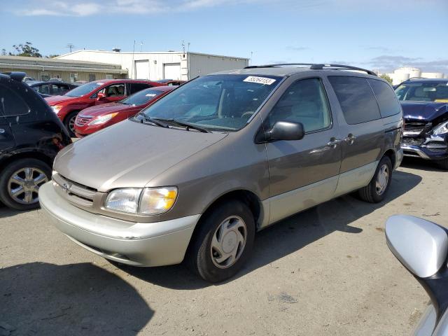 1999 Toyota Sienna LE