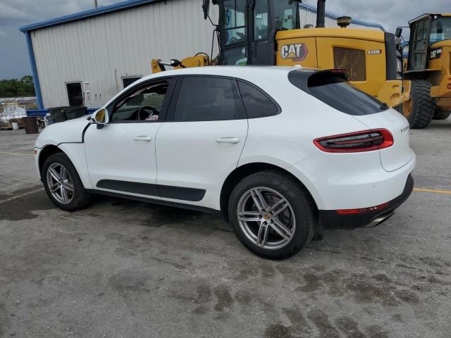 VIN WP1AA2A5XJLB10107 2018 Porsche Macan no.2