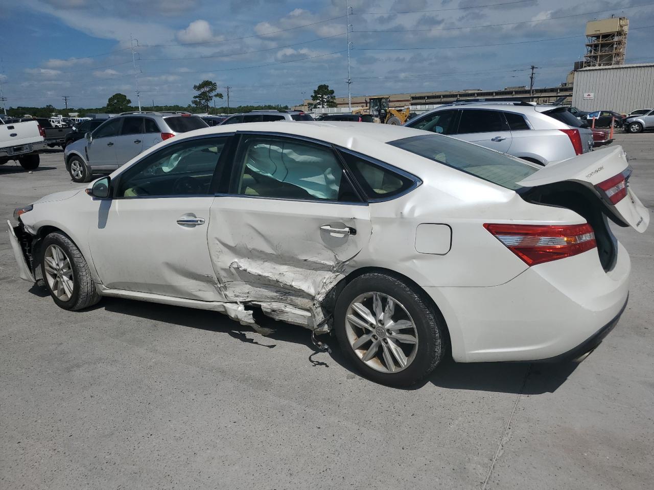 Lot #2053480150 2014 TOYOTA AVALON BAS