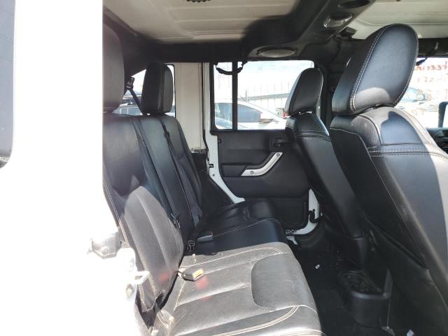 1C4BJWEG3EL279030 Jeep Wrangler Unlimited Sahara