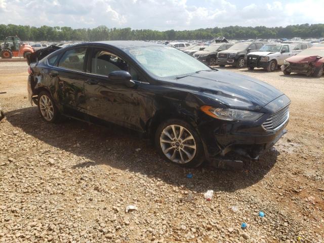 3FA6P0H72HR103235 Ford FUSION SE
