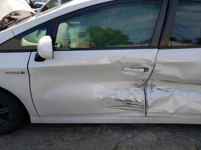 JTDKN3DU0F1890771 Toyota PRIUS