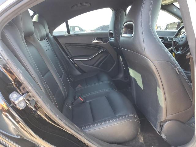 WDDSJ4EB0KN752266 Mercedes-Benz CLA 250