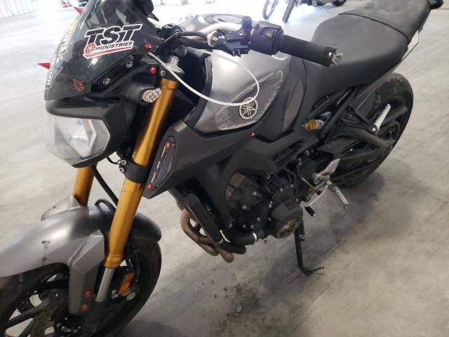 2015 YAMAHA FZ09 JYARN33E0FA005649